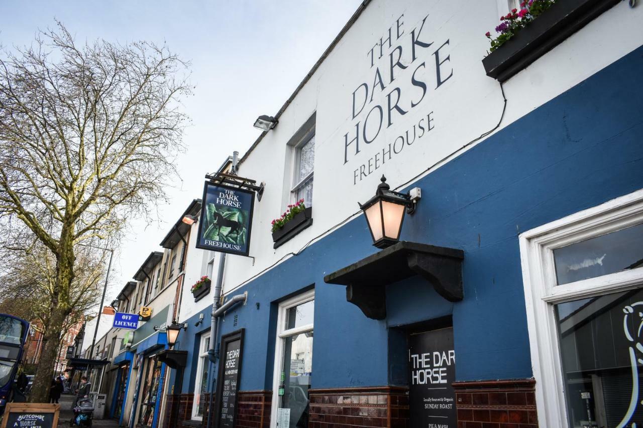 Hotel The Dark Horse Pub Bristol Esterno foto